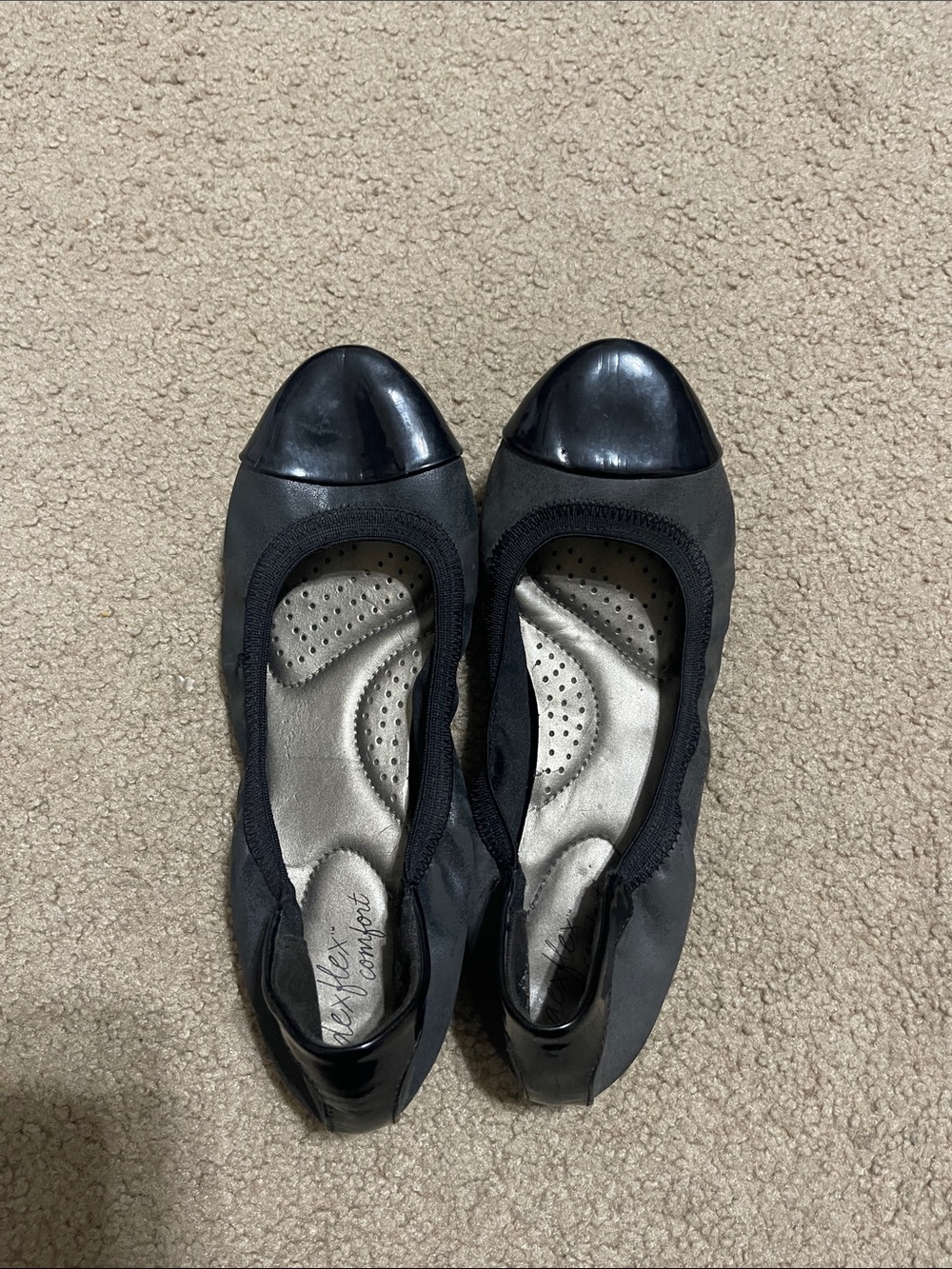 Black Women's Ballet Flats with Patent Cap Toe